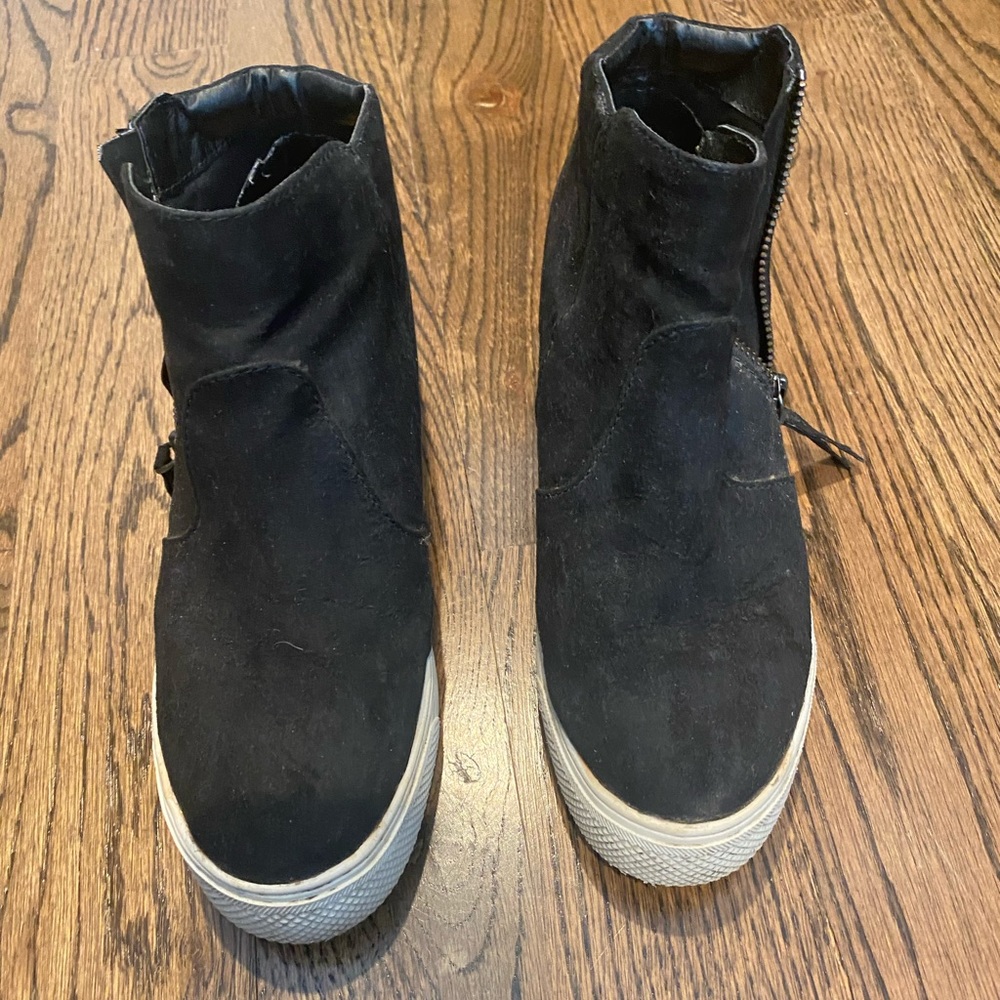 Black zip up high top sneakers